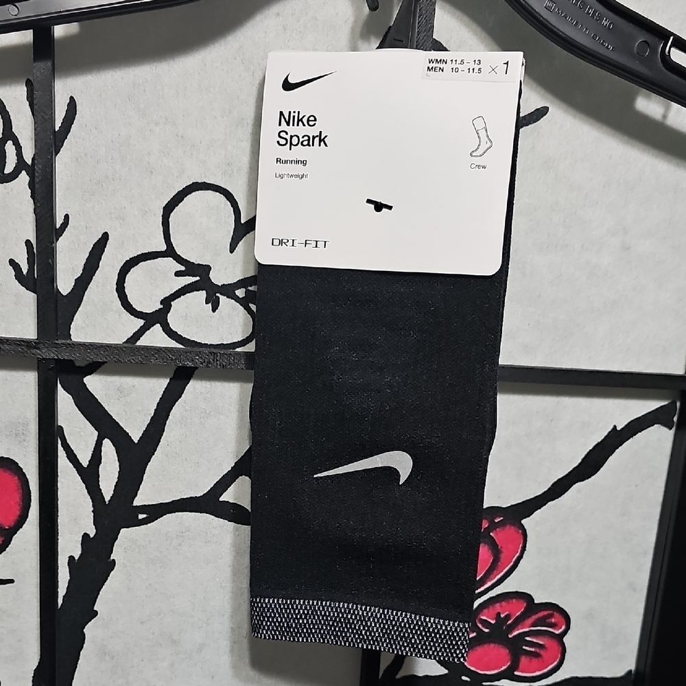 Nike Spark Black Crew Socks Womens Fits Sizes 11.5-13 New